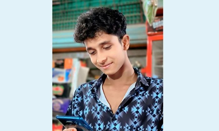 গোদাগাড়ীতে প্রেমিকাকে দেখতে গিয়ে নির্যাতনের শিকার কিশোরের মৃত্যুর ঘটনা
